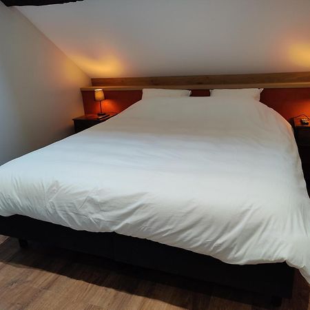 Le Saint Michel Hotel Rochefort Quarto foto